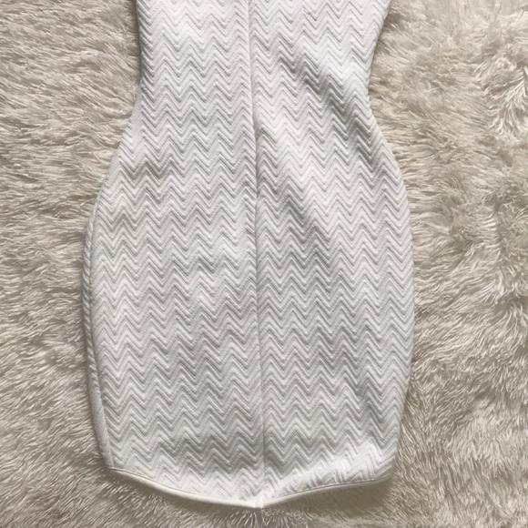 Arden B. Bodycon Dress - Picture 8 of 12